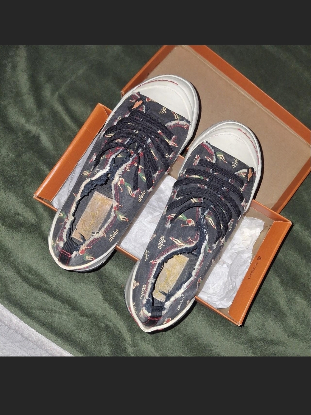 Rocket Dog Black Floral Low-Top Slip-On Sneakers